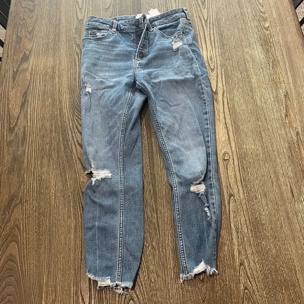 Abercrombie & Fitch Ankle Jeans High Rise Distressed Button Fly Blue Size 28/6